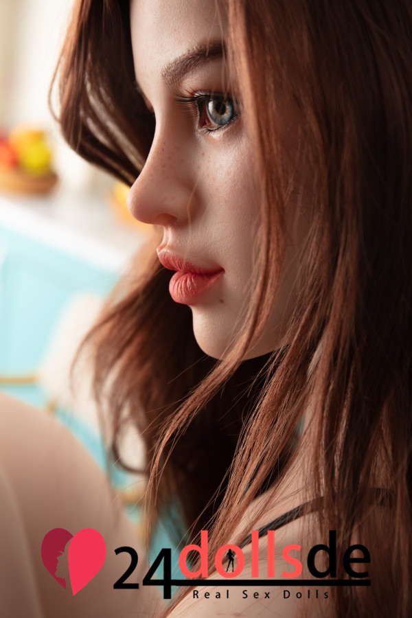 Siri C-Cup Reale Doll