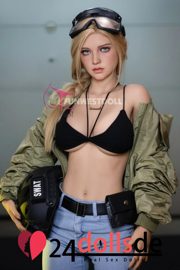 sexdoll latex F-Cup Isadora