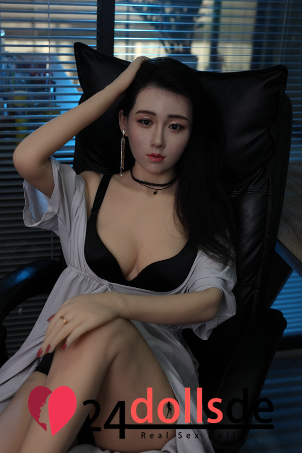 lebensgroße nami sexpuppe