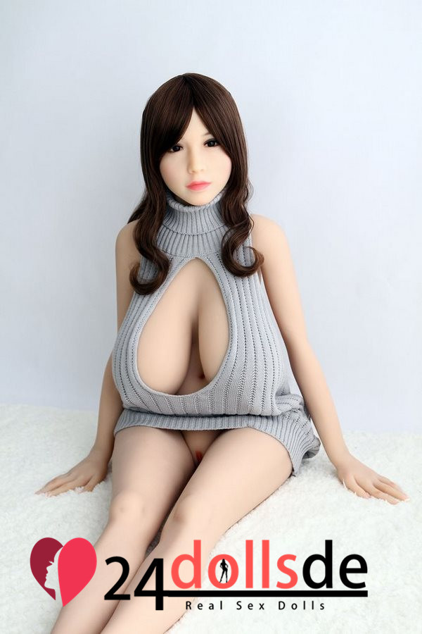 große AXB Doll Luka
