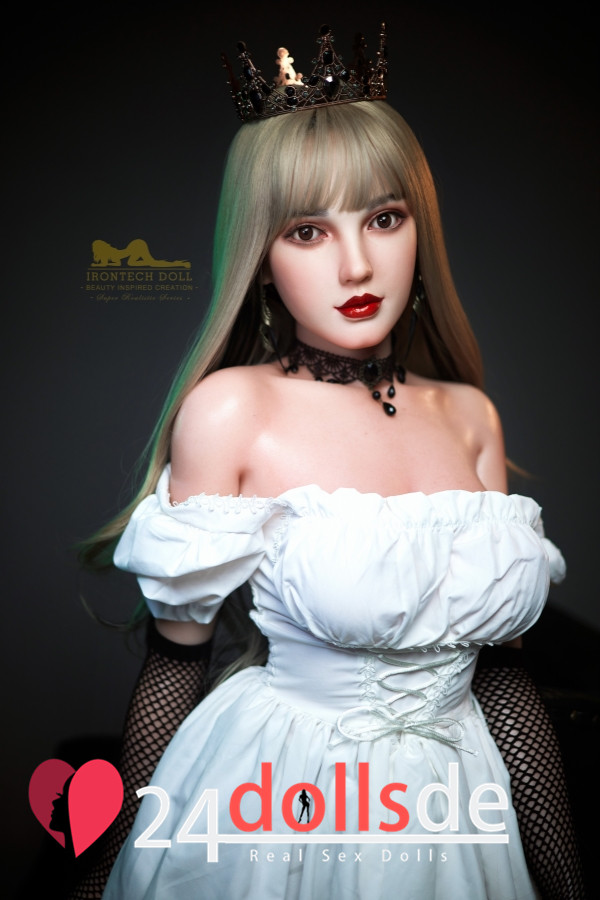 gefühlsechte Irontech Doll Amelia