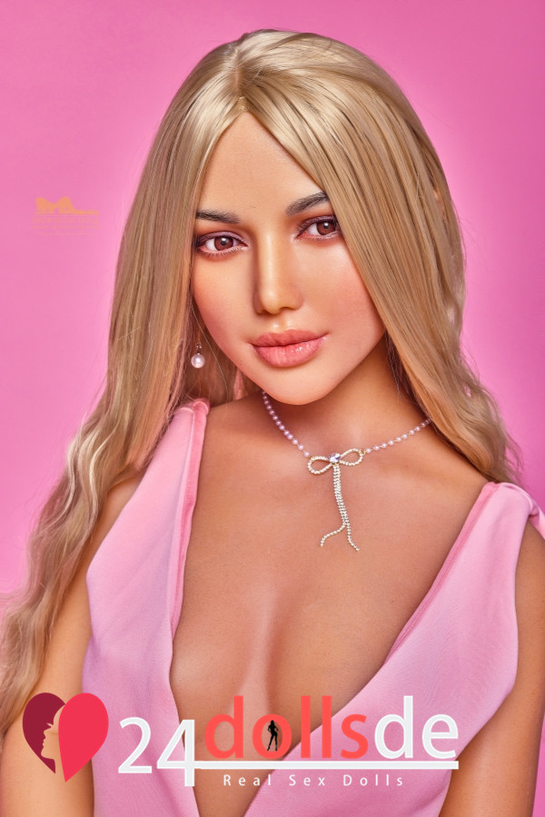 A-Cup doll Grete sexy