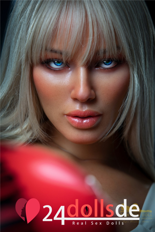 sexpuppe preis Justine