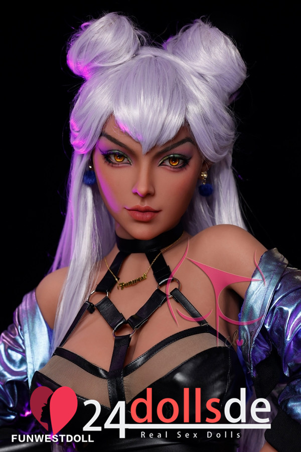 F-Cup 166cm sexpuppen Noemi