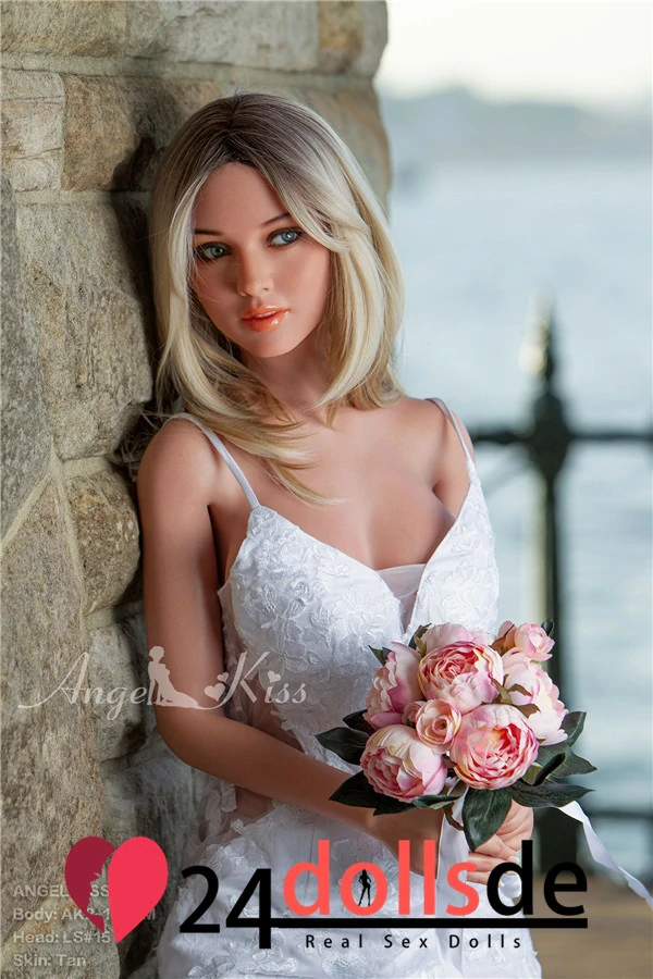 F-Cup Realistische Sexdoll Aino
