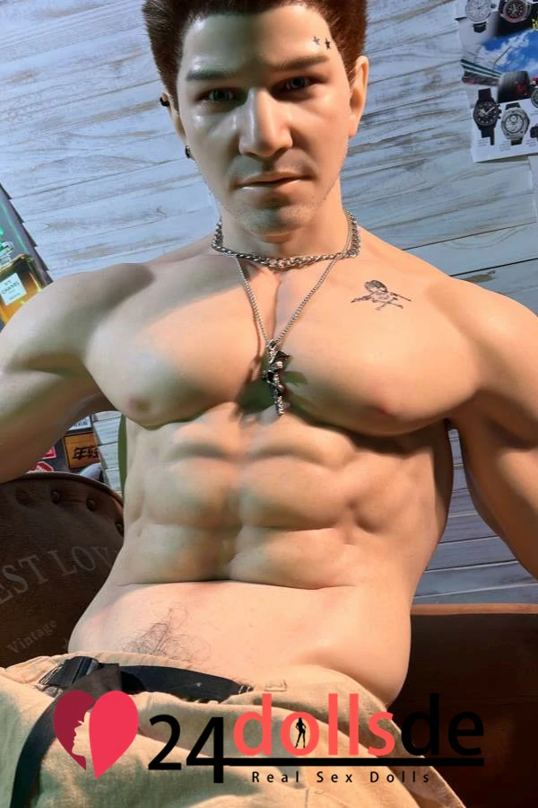 realistische sex puppe Herman