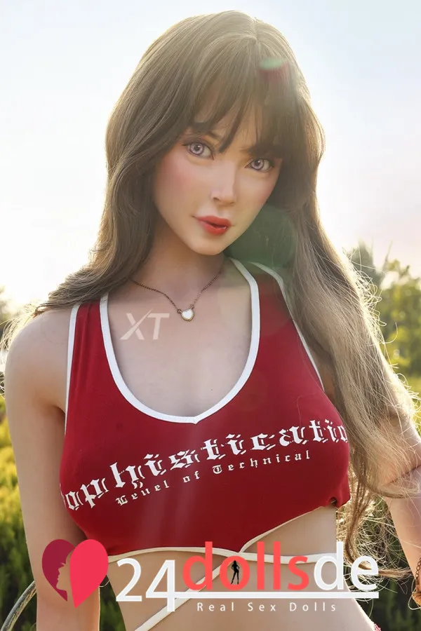C-Cup sexpuppe real