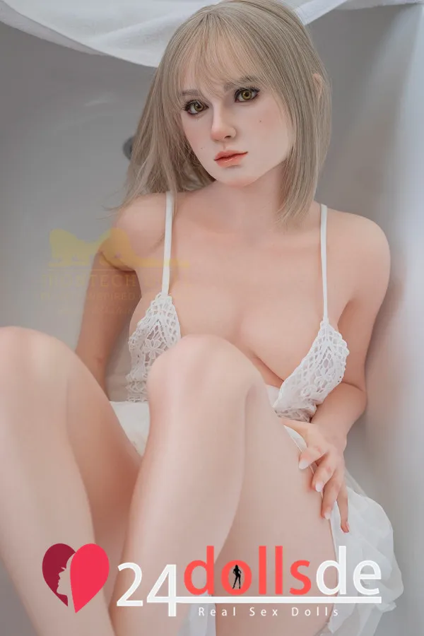 weibliche sexpuppe Irontech Doll Tina