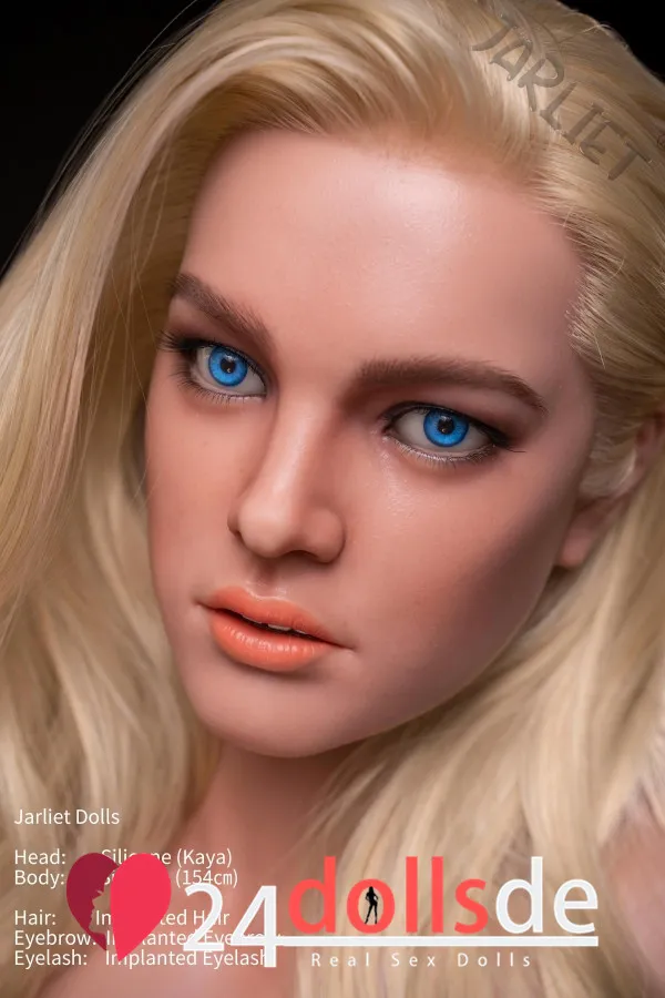 dolled porn Kaya