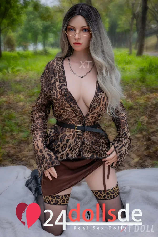 lebendige sexpuppe